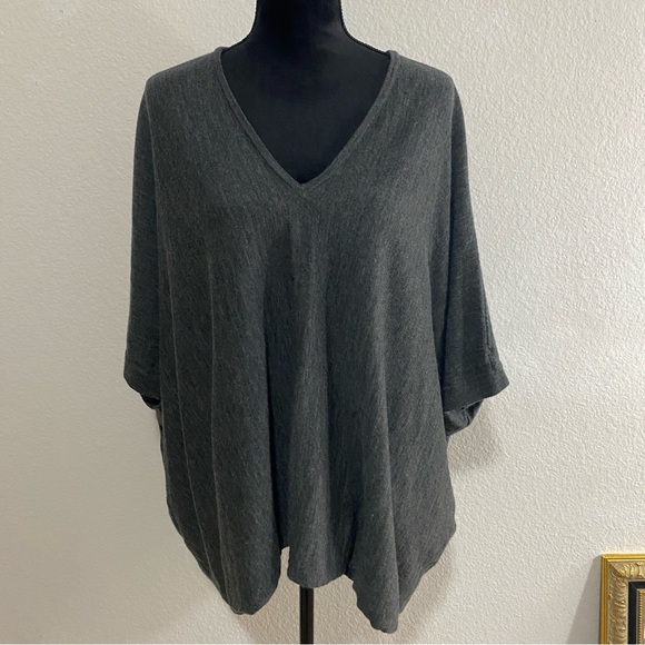 Polo Ralph Lauren Gray V-Neck Poncho Sweater - Picture 1 of 4
